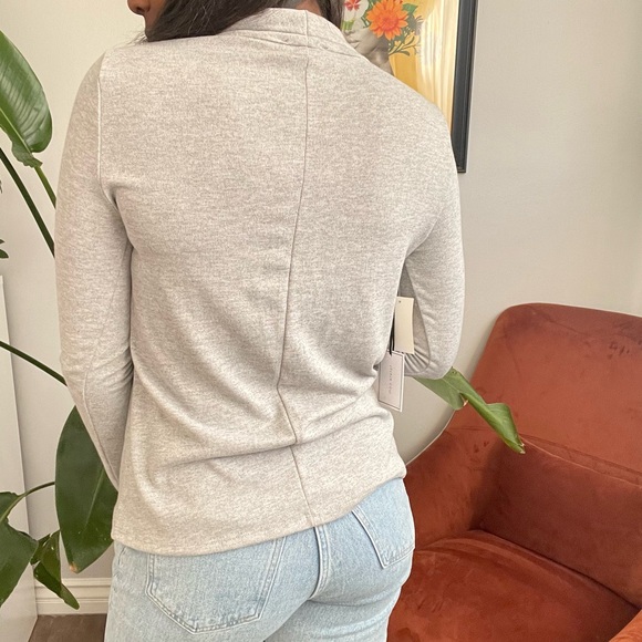 🧥 NWT Cross Front Knit Top 🧥 - Picture 6 of 9